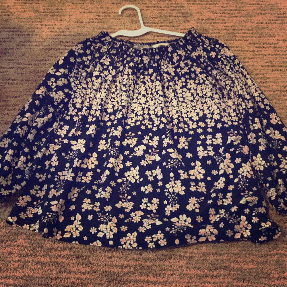 Flowy, floral top